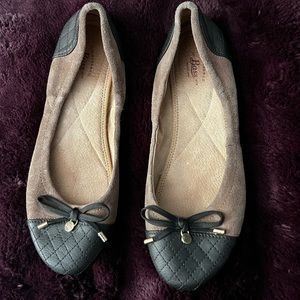 Never worn before ballet flats